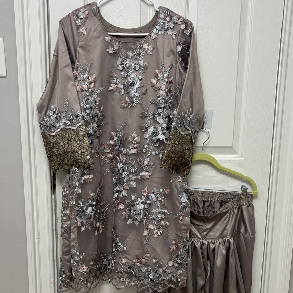 2pc Elegant Floral Embroidered Dress and Skirt Set